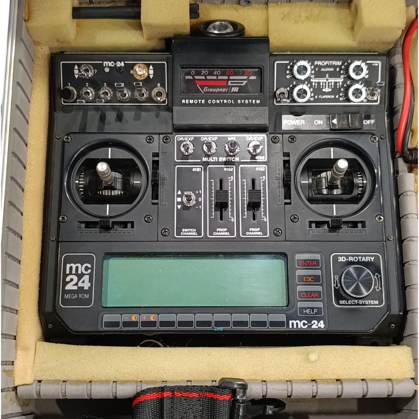 Trasmittente Aeromodellismo Graupner MC-24 Valigia Accessori