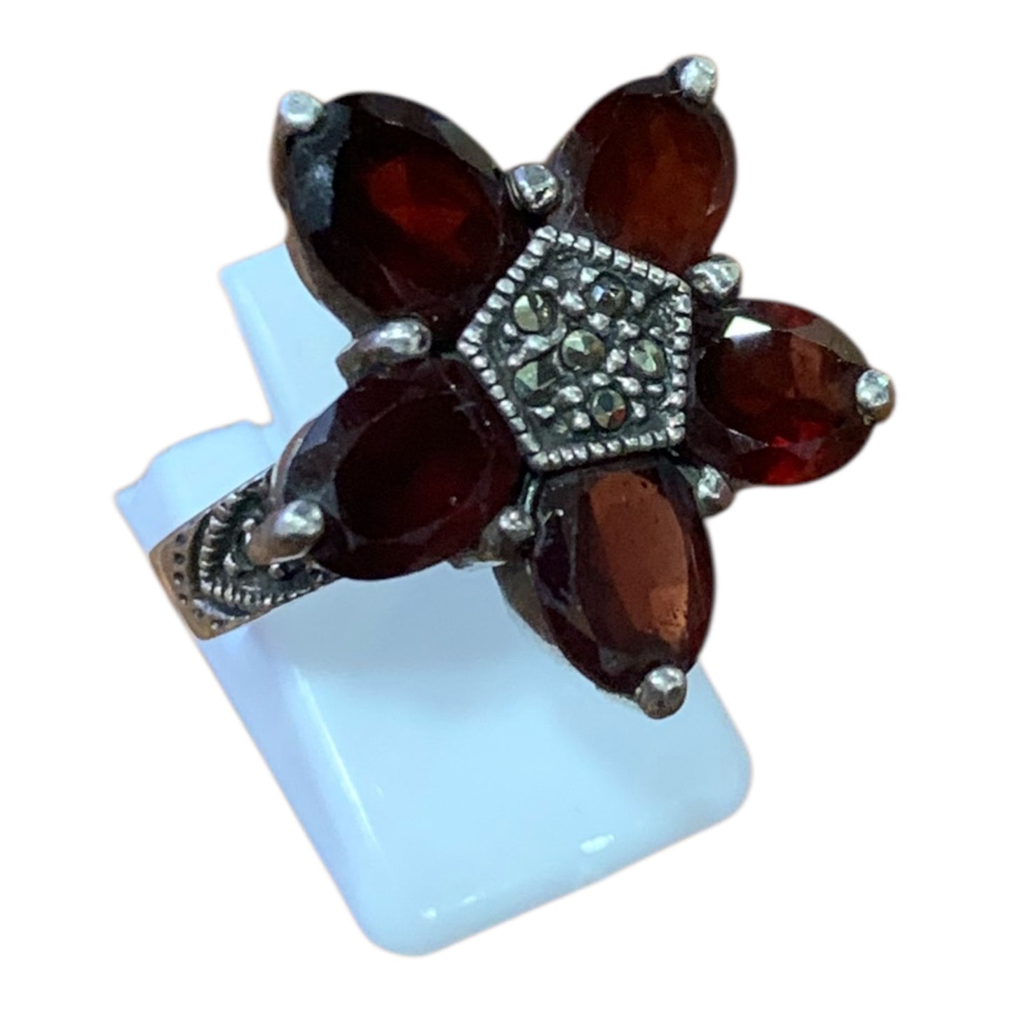 Anello Vintage Fiore Granati