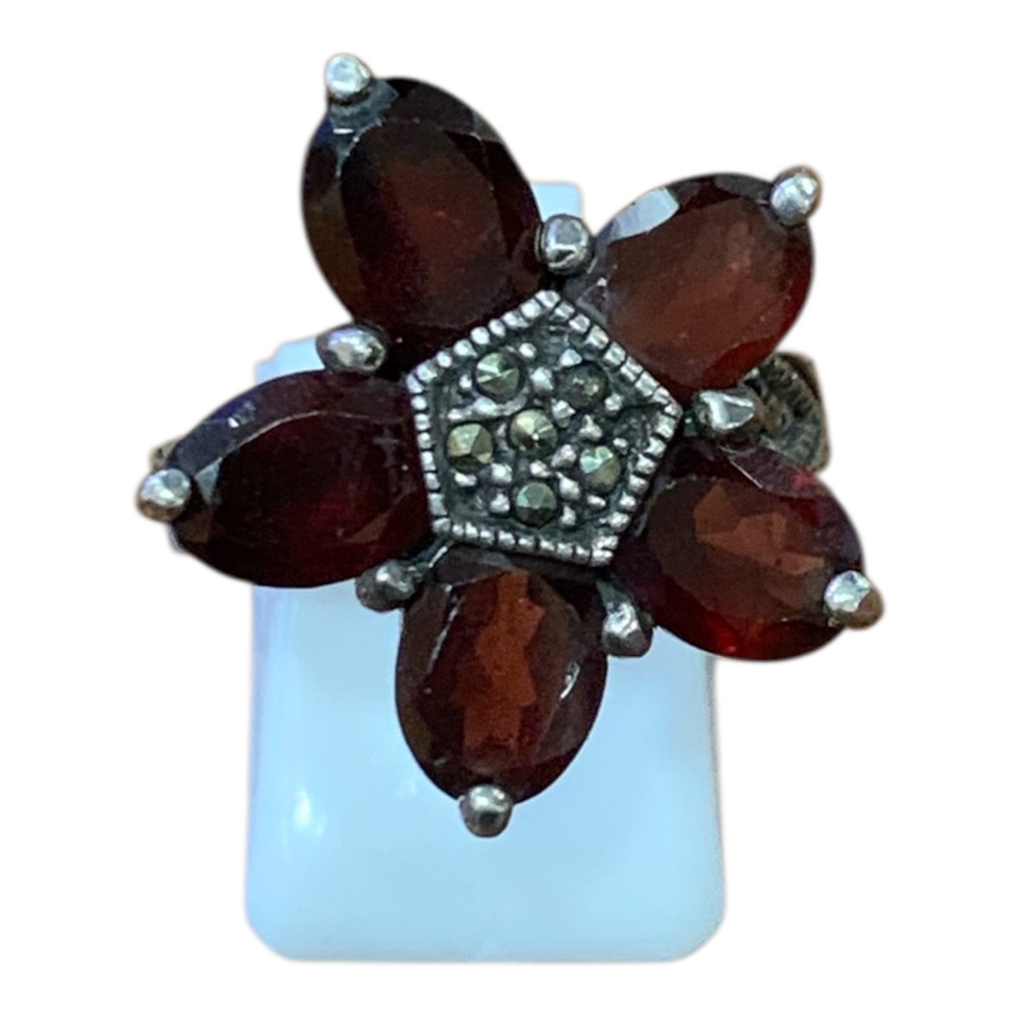 Anello Vintage Fiore Granati