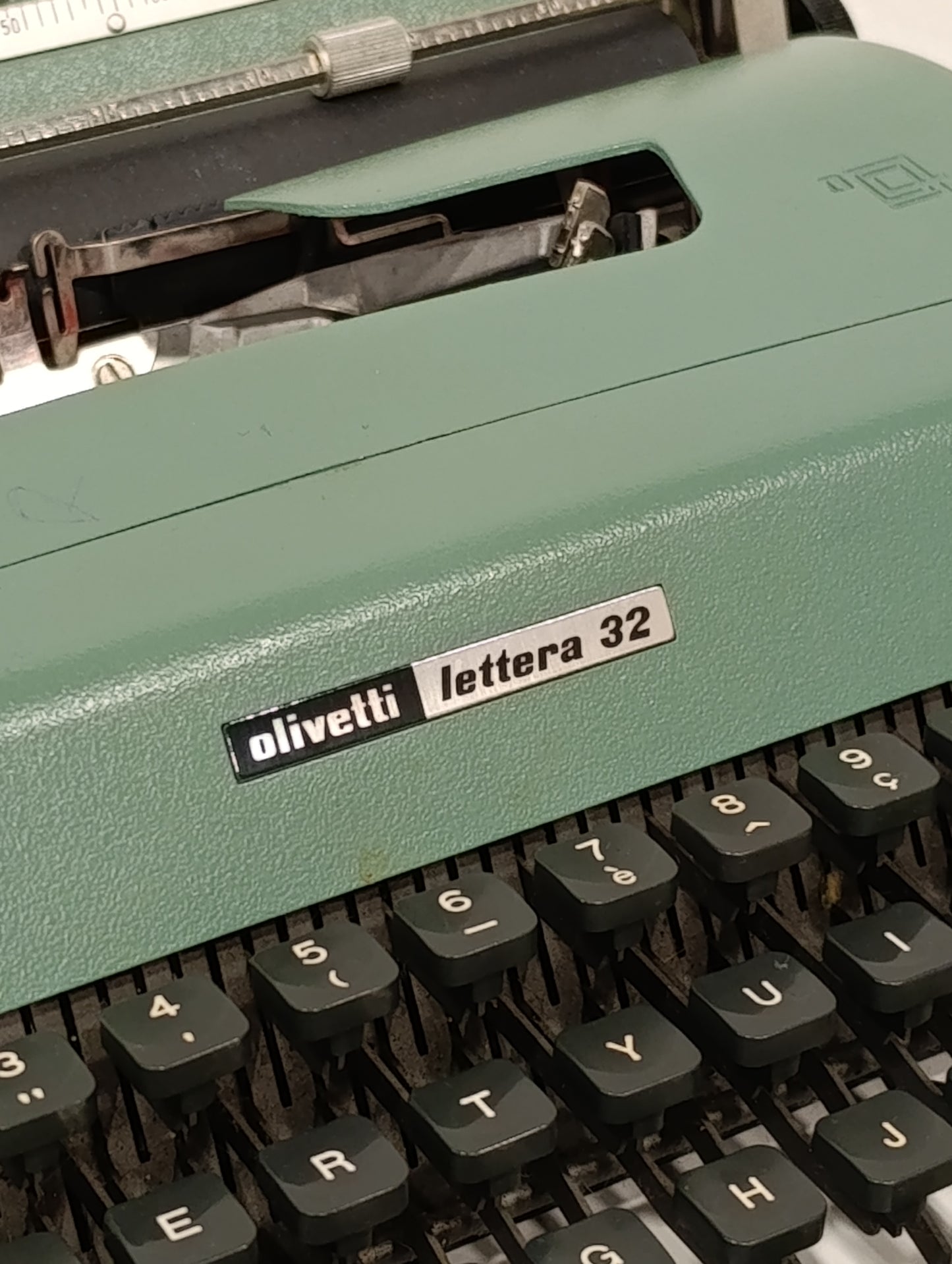 Macchina Da Scrivere Olivetti Lettera 32