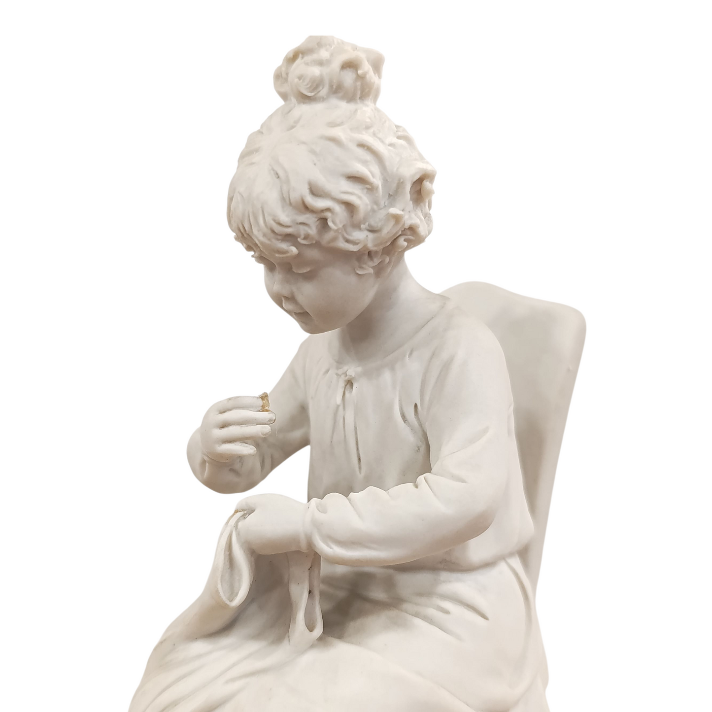 Statuina Capodimonte Biscuit Sandro Maggioni Bimba Cucito