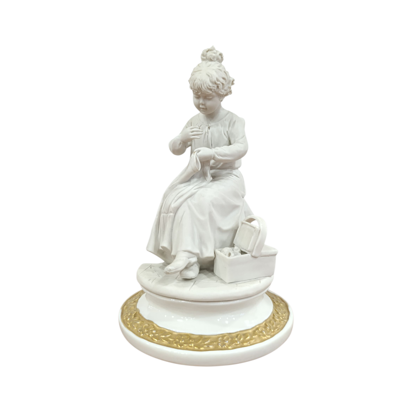 Statuina Capodimonte Biscuit Sandro Maggioni Bimba Cucito