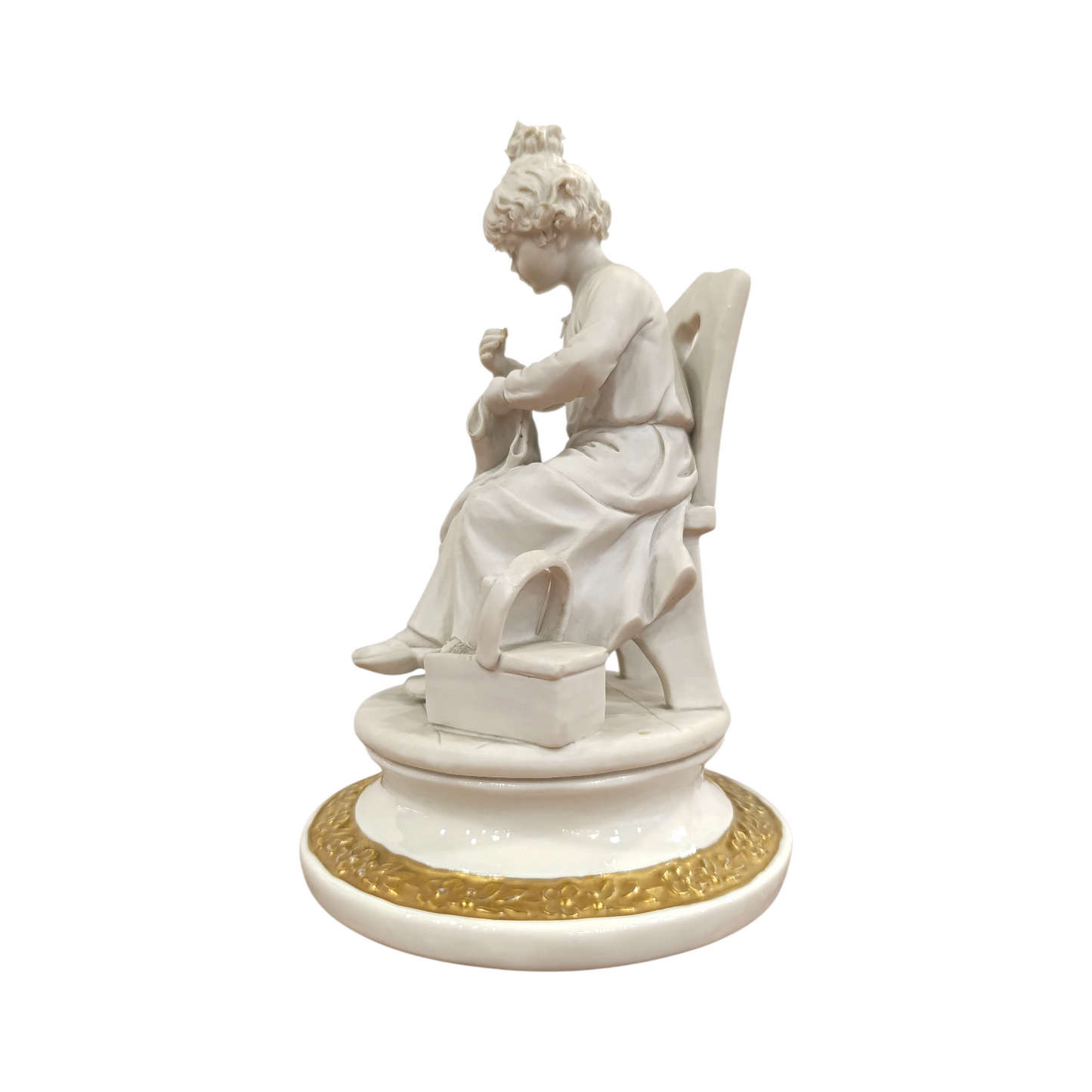Statuina Capodimonte Biscuit Sandro Maggioni Bimba Cucito